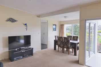 18 Shanaway Rise, Hillcrest