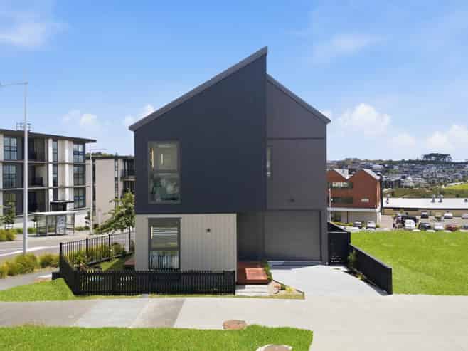 2 Kiokio Street, Long Bay