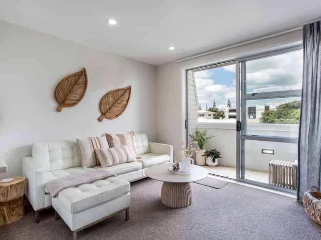 25/3 Riverside Road, Orewa