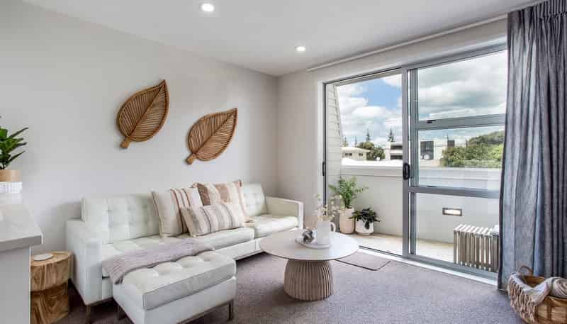 25/3 Riverside Road, Orewa