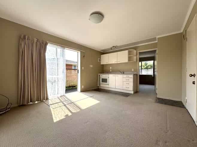 Downstair/43A Richard Farrell Avenue, Remuera