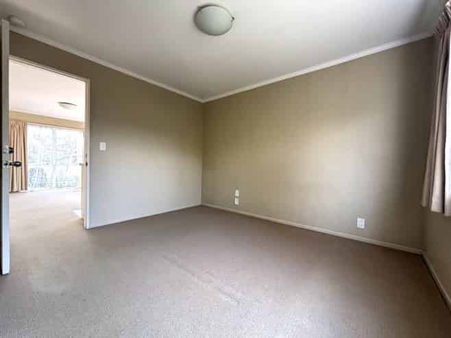 Downstair/43A Richard Farrell Avenue, Remuera