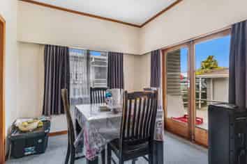 6 Lewis Street, Inner Kaiti