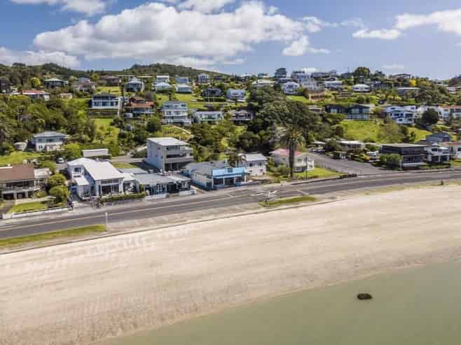 6 Colson Lane, Maraetai