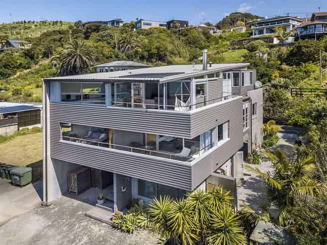 6 Colson Lane, Maraetai