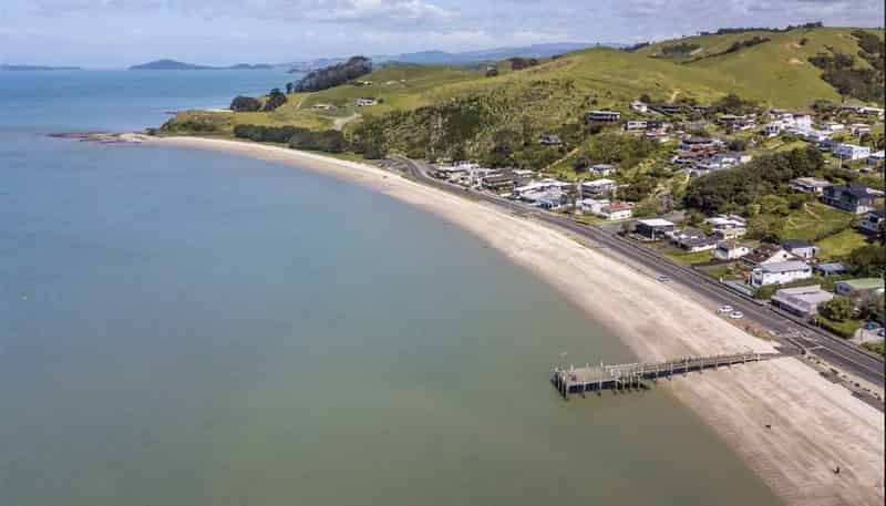 6 Colson Lane, Maraetai