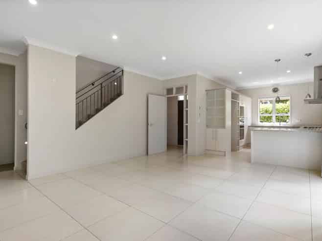 6 Kauriki Terrace, Stonefields