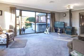 17 Wickliffe Street, Mosgiel