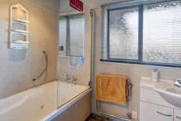 17 Wickliffe Street, Mosgiel