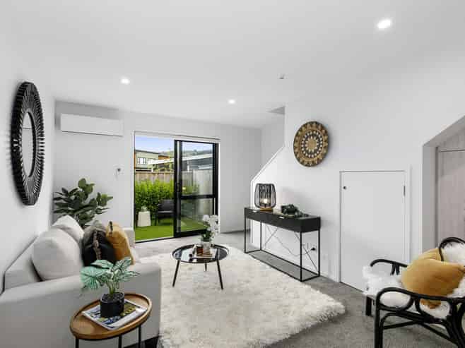 5/4 Johnston Grove, Taita