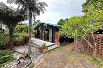 8 Hartley Terrace, Massey