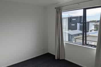 2/37 Grafton Street, Waltham