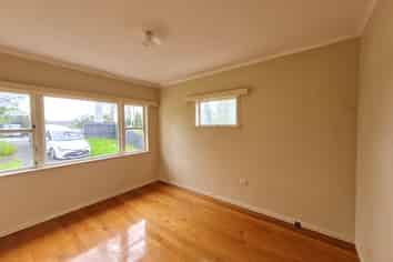 349 Wairau Rd, Glenfield