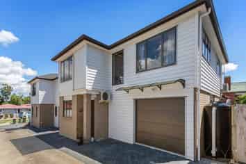 9B Kingdale Road, Henderson