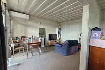 2/2 Hammond Street, Hamilton Central