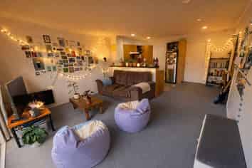 9/3 Kelvin Grove, Te Aro