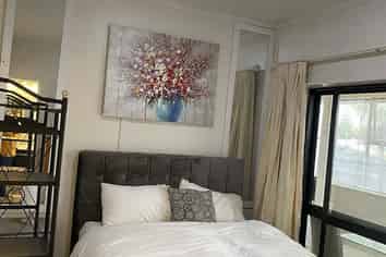 19 Oakford Park Crescent, Greenhithe