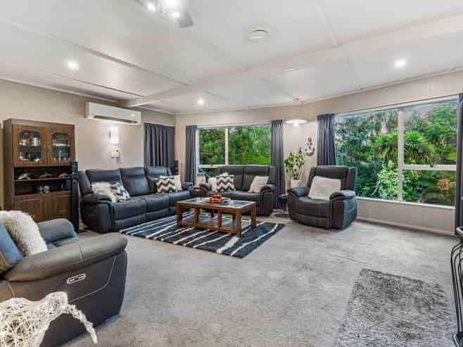 16 Ribblesdale Road, Henderson