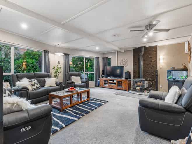 16 Ribblesdale Road, Henderson