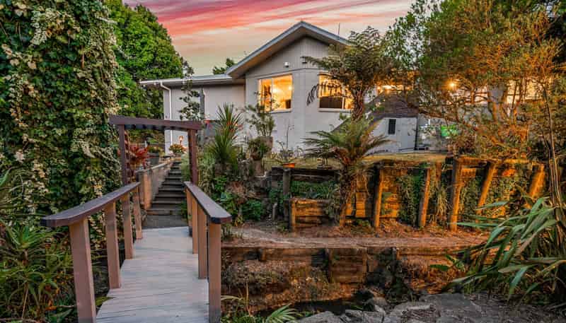 16 Ribblesdale Road, Henderson