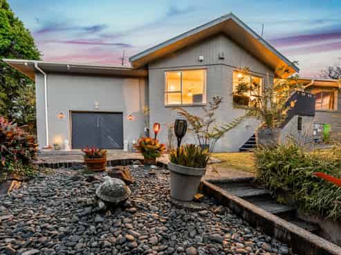 16 Ribblesdale Road, Henderson