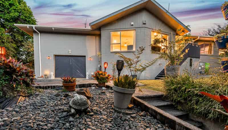 16 Ribblesdale Road, Henderson