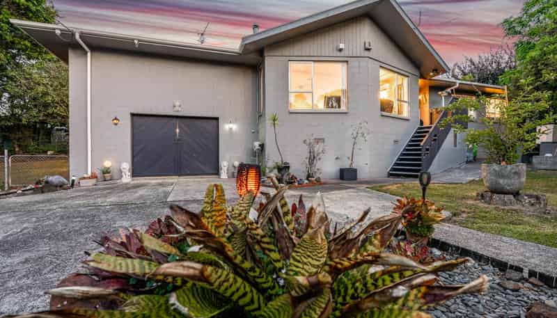 16 Ribblesdale Road, Henderson