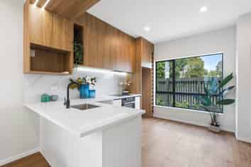 1/59 Godley Road, Green Bay