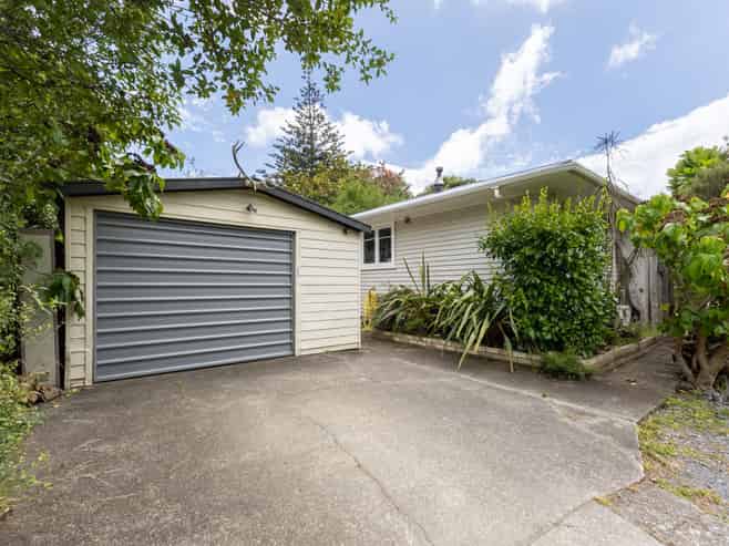 5 Leinster Avenue, RAUMATI SOUTH