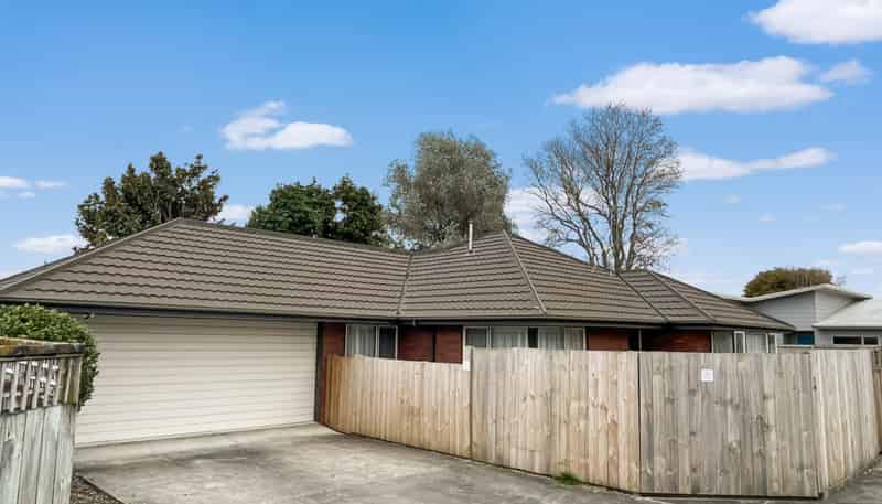 195a College Street, West End