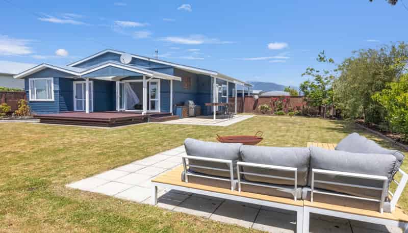 10 Orowaiti Road, Westport