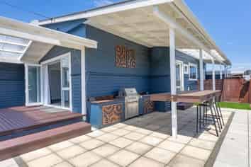 10 Orowaiti Road, Westport