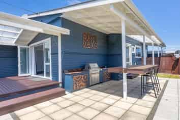 10 Orowaiti Road, Westport