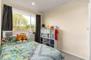 4/16 Holly Road , Merivale