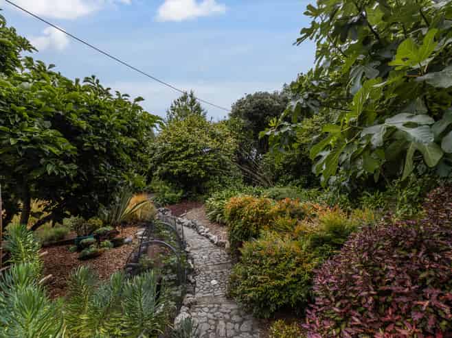 2 Kereru Street, Waikanae