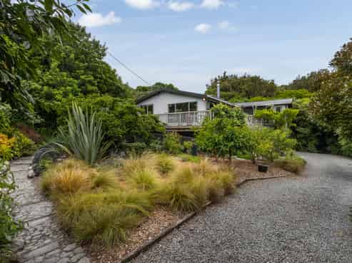2 Kereru Street, Waikanae