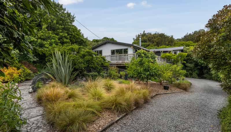 2 Kereru Street, Waikanae