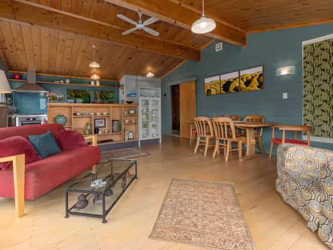 2 Kereru Street, Waikanae