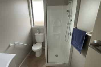 1/373 Main North Road, Redwood