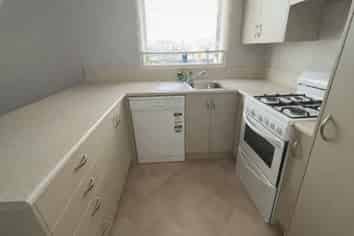 1/373 Main North Road, Redwood