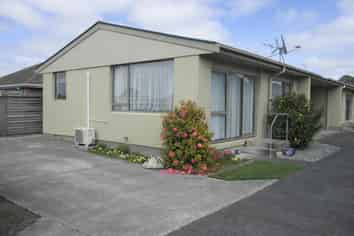 1/373 Main North Road, Redwood