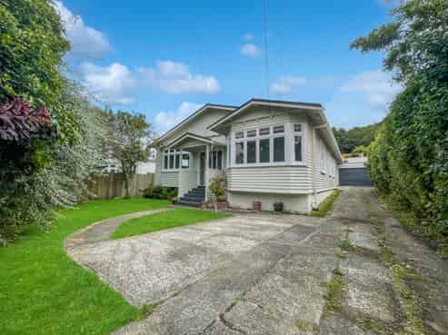 25 Chamberlain Road, Karori