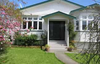 25 Chamberlain Road, Karori