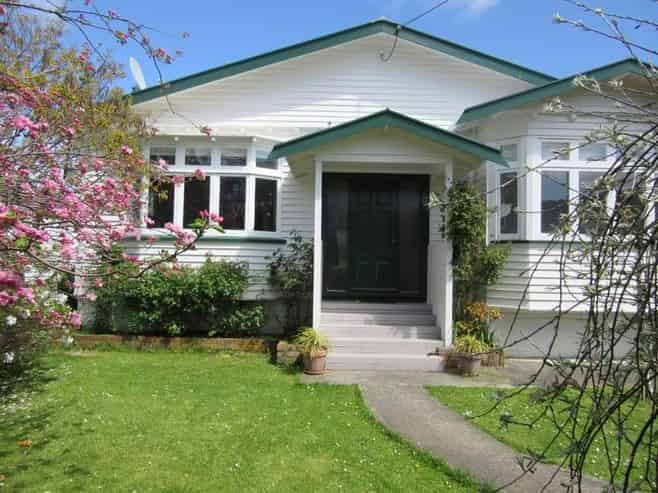 25 Chamberlain Road, Karori