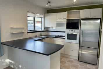 17 Princeton Road, Raumati Beach