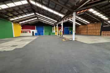 Well appointed workshop with multiple bays