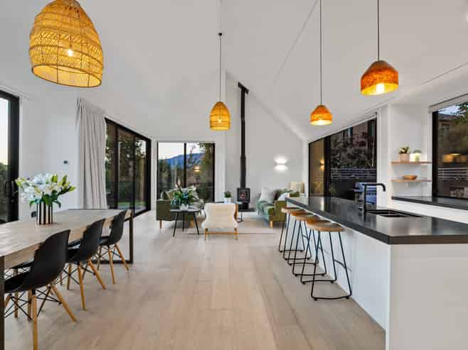 1 Torridon Court, Jacks Point