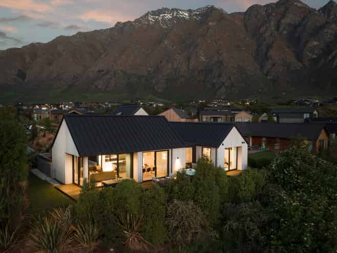 1 Torridon Court, Jacks Point