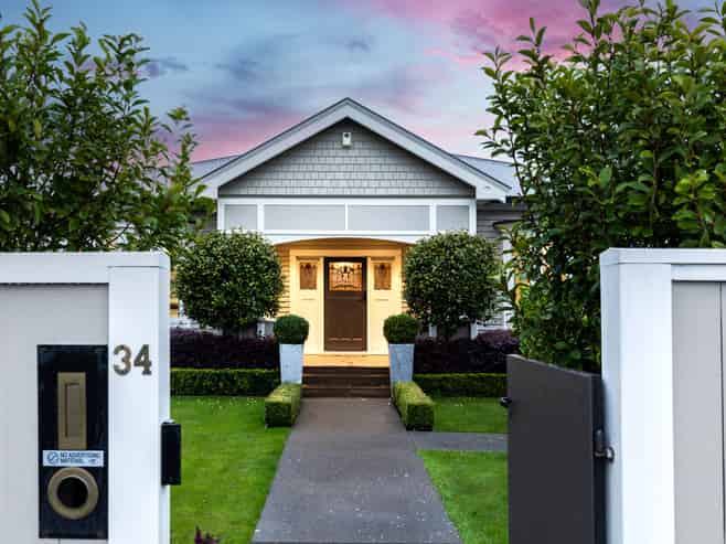 34 Mays Road, Saint Albans