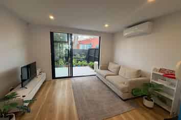 5/12 New Brighton Road, Shirley